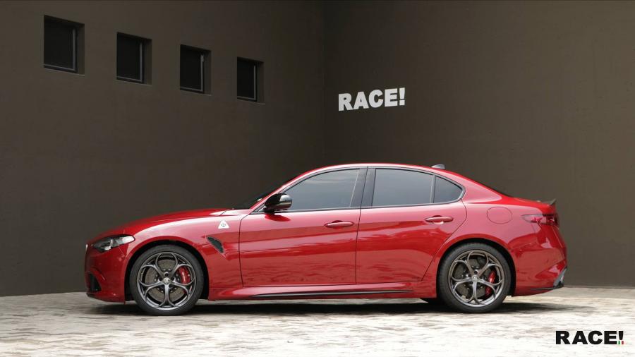  Alfa Romeo Giulia Quadrifoglio by RACE! 2017 года  (фото 5 из 7)